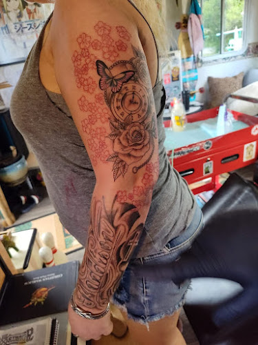Work by Liars and Thieves Tattoo and Piercing Lounge