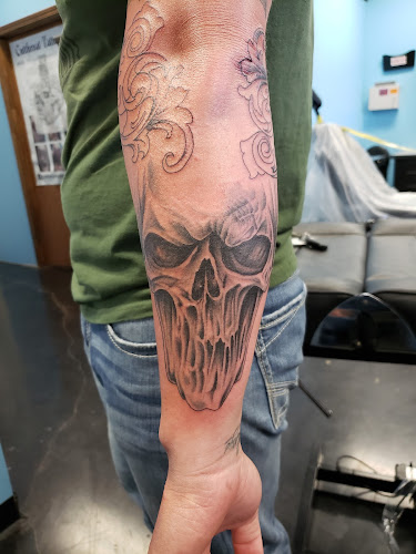 Work by Cutthroat Tattoo