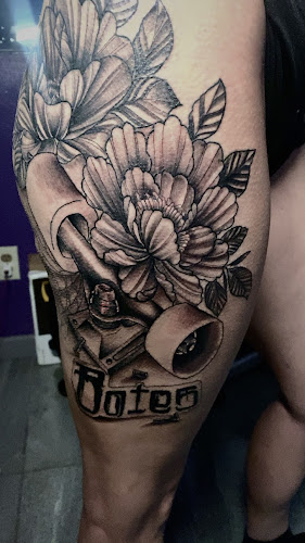 Work by Classic Tattoo