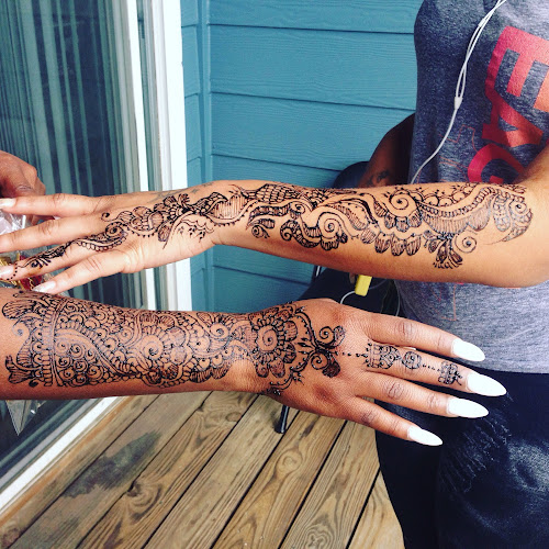Work by Naseera Fazil Henna Art