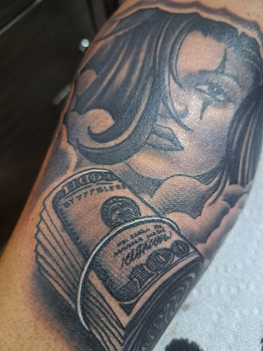 Work by Calaveras tattoos & piercings