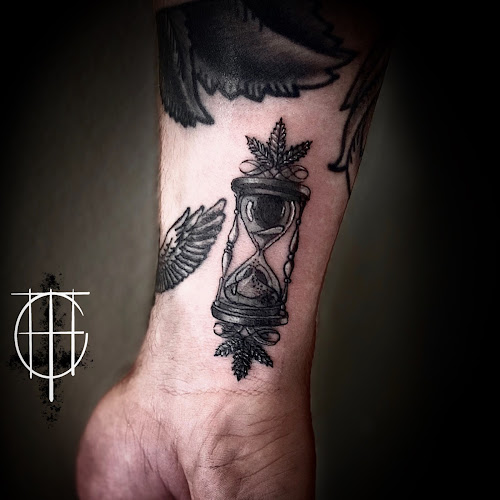 Work by Hellgirl Tattoo