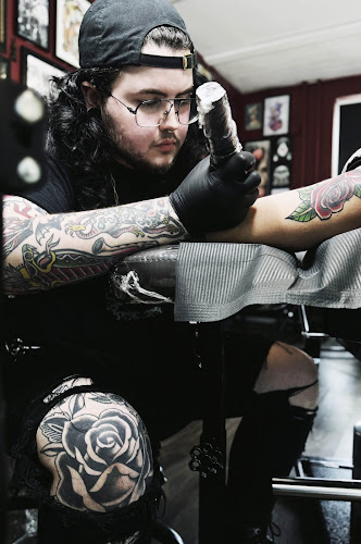 Work by Scarlet Rose Studio