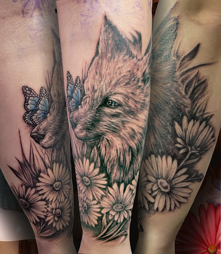 Work by Velaris Tattoo Studio