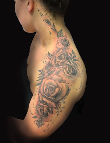 Work by Artsy Fartsy LLC