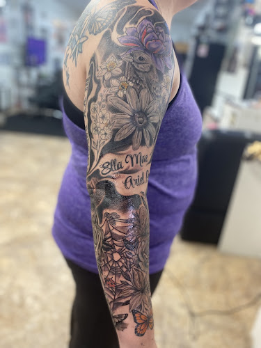Work by ONE Touch Tattooz (Mod Squad)