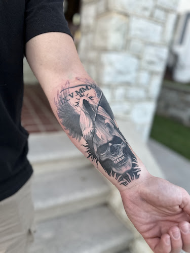 Work by 5 Pound Gummy Tattoo Collective