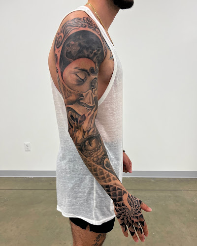 Work by Upside Tattoo