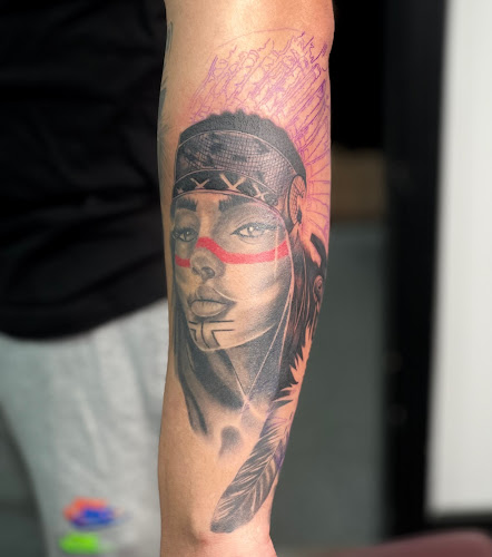 Work by Vibrant Visions Tattoo & Body Piercing
