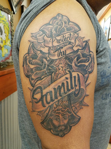 Work by Eternal Tattoos Livonia