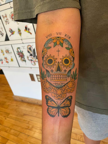 Work by True Love Tat2
