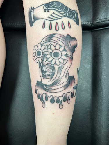 Work by Pride And Glory Tattoo