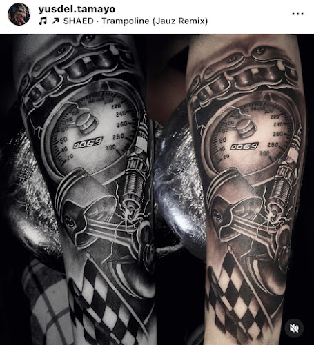 Work by Por vida tattoos