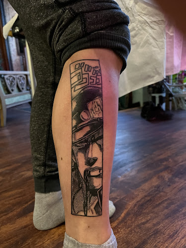Work by Honey Wraith Tattoo