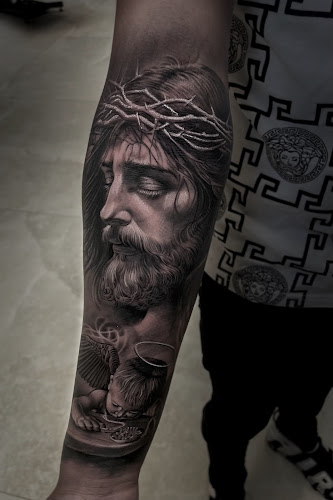 Work by Gara Art Studio, Inc.