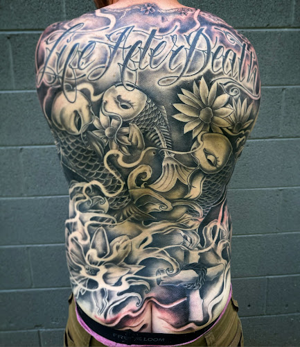 Work by Pyramid 13 Tattoo