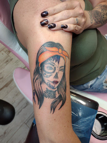 Work by Fantasy to Flesh Images