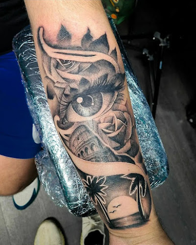 Work by Tit Tat Tattoo Studio / (online office)