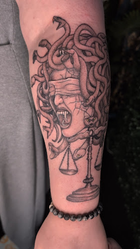 Work by Arc & Curve
