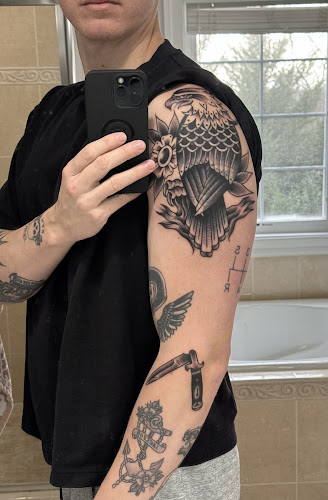 Work by Tattoo Paradise