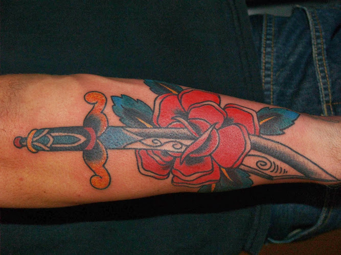 Work by Heart Of Gold Tattoo