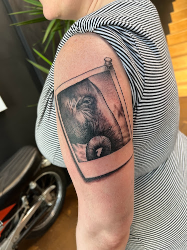 Work by KISS KISS TATTOO