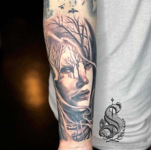 Work by Art Never Dies Tattoo and Gallery