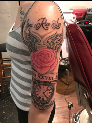 Work by Pearl Gallery / Black Pearl Tattoo