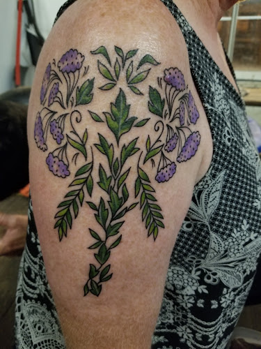 Work by Roses and Ruins Tattoo Summerville