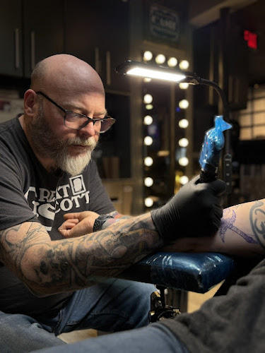 Work by Pino Bros Ink-Watch City
